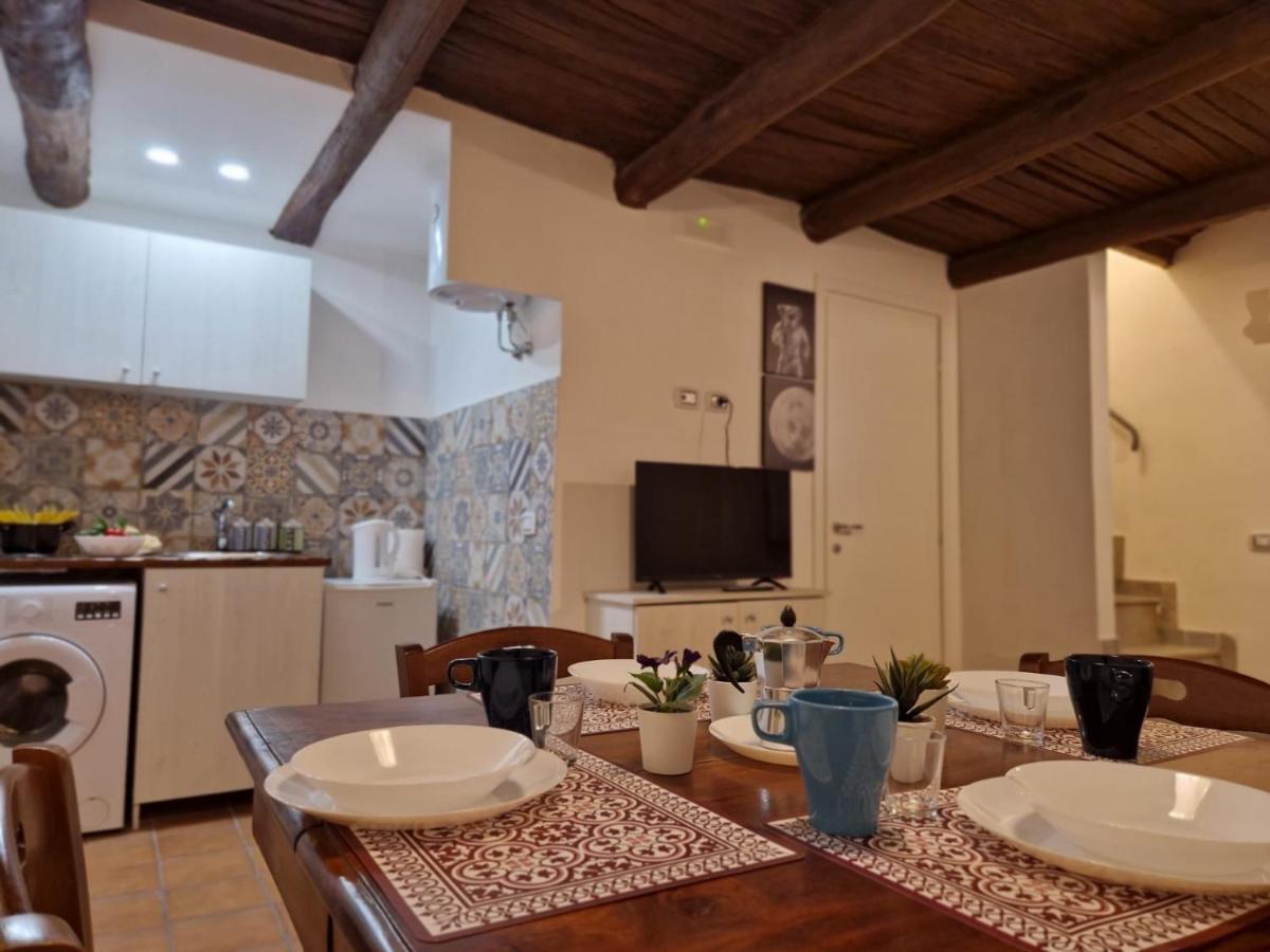 House Of The Night Apartment Naples Luaran gambar